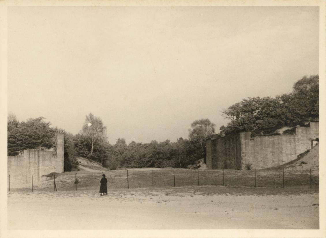 Helene Kröller-Müller looks over the foundations of the ‘Grand Museum’ after construction is halted in 1922