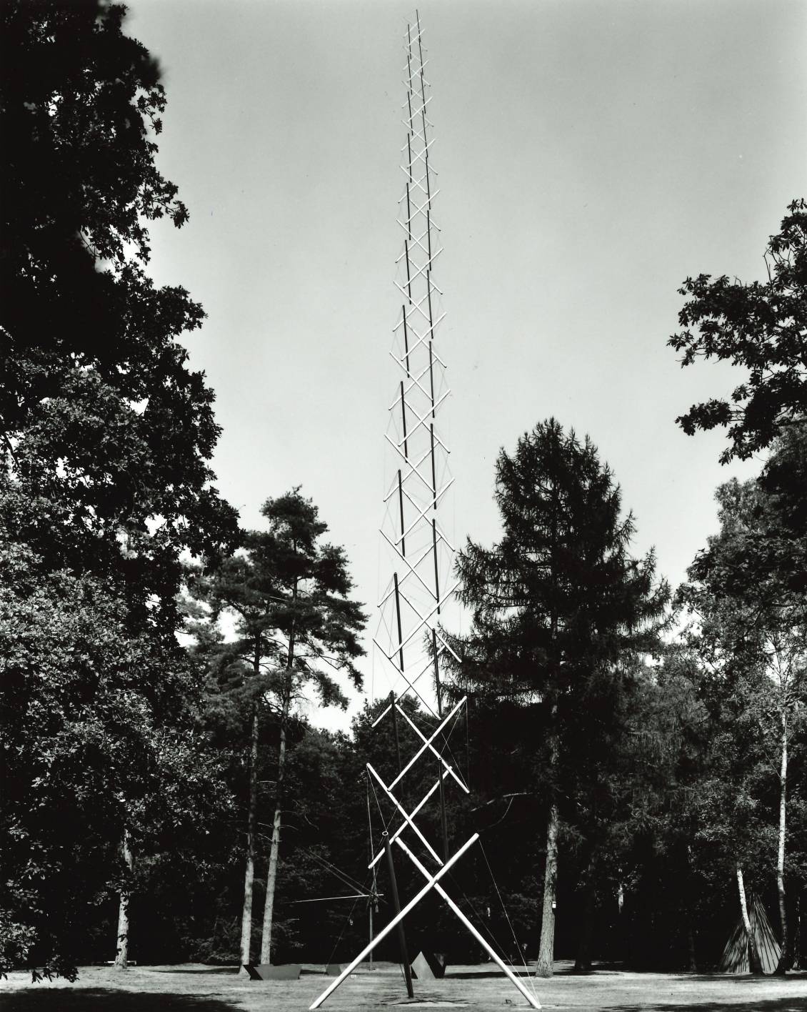 Kenneth Snelson, Needle tower, 1968