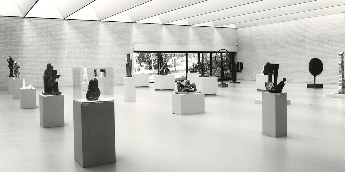 Exhibition 'The whole collection in half the museum', 1987