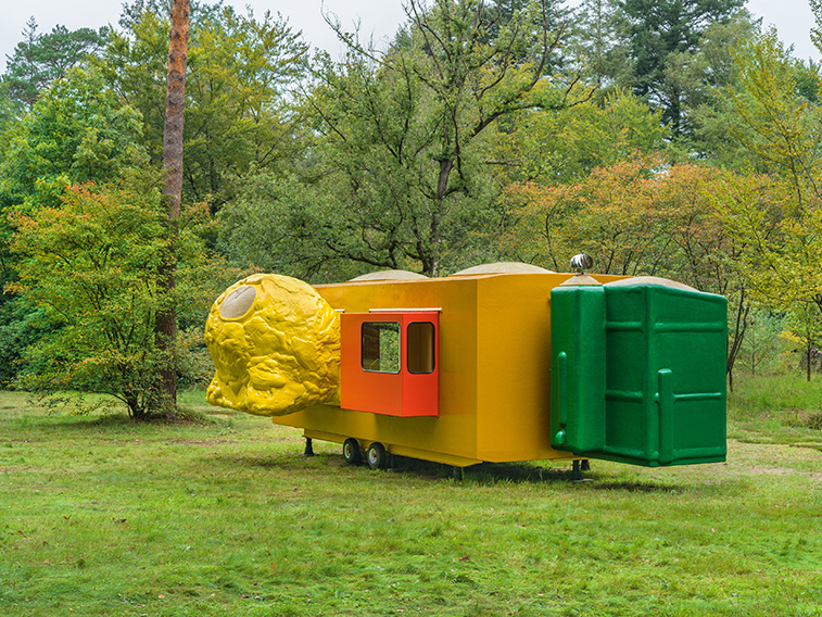 Mobile Home for Kröller-Müller Joep van Lieshout 1995 na restauratie in 2025 757px